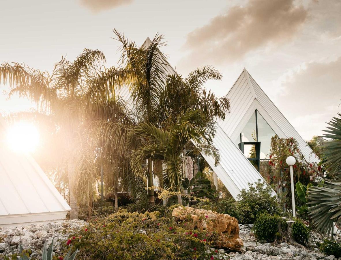 Hotel Pyramids In Florida Estero Exterior foto